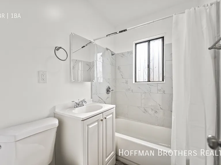 8027 S Broadway #6 — Photo 10