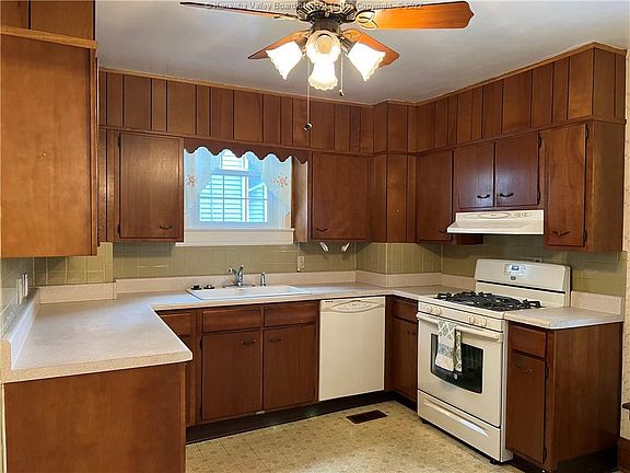 104 Park Ave, Charleston, WV 25302 MLS 251113 Zillow