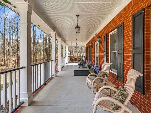 5th image of 543 Wynn Rd