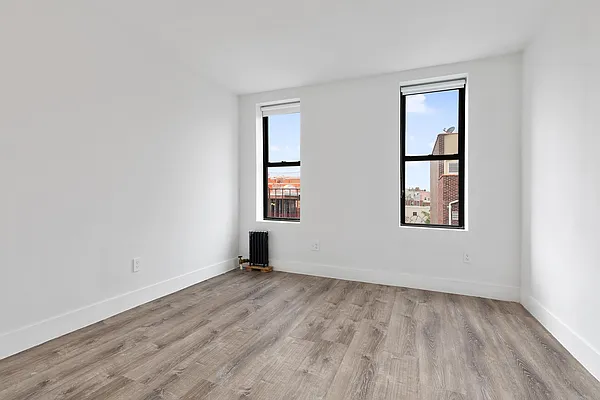 Rented by MNS | media 3