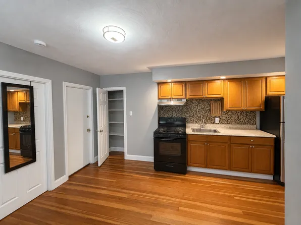 153 Saratoga St #3, Boston, MA 02128