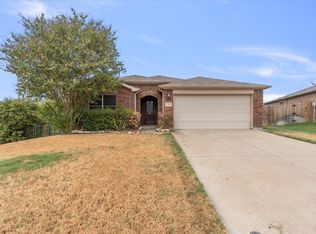 15985 Avenel Way, Fort Worth, TX 76177
