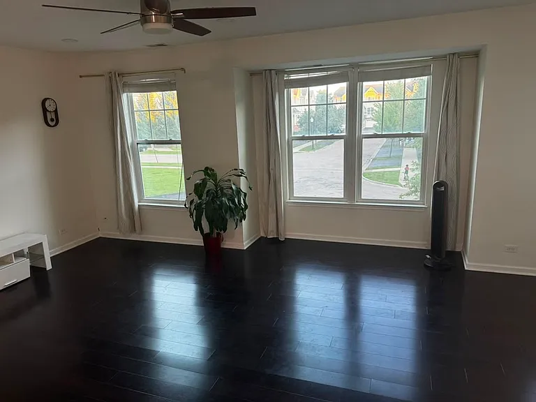 3335 Kentshire Cir — Photo 2