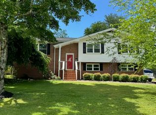 97 Edgewood Cir, Fort Oglethorpe, GA 30742