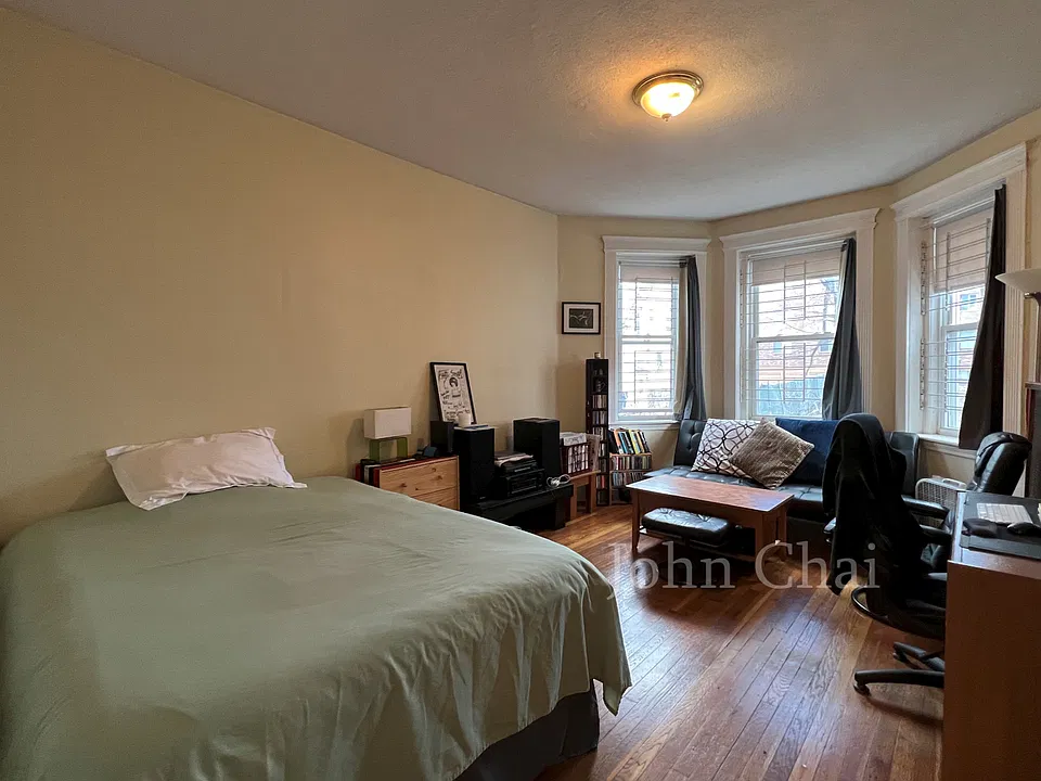 65 Chester St #2