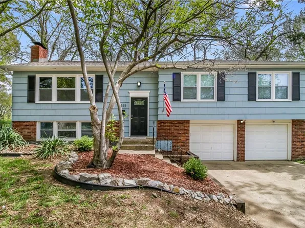 10525 Mersington Ave, Kansas City, MO 64137