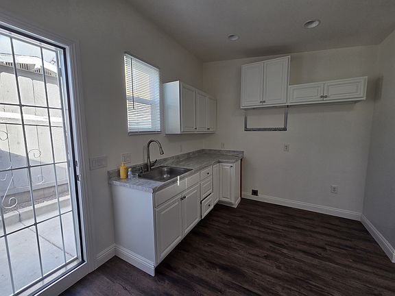 2nd image of 523 N Tremont St