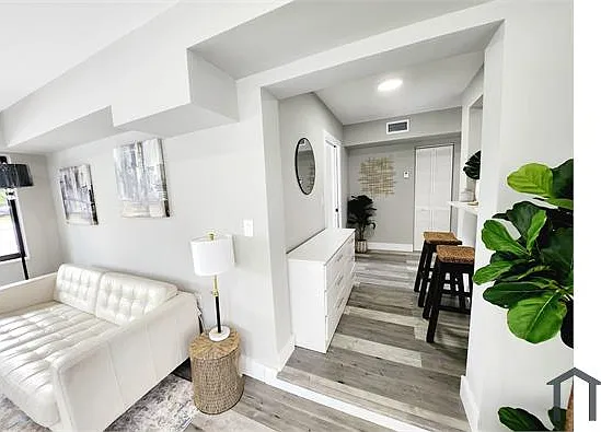 1920 SW 4th Ave #2 — Photo 1