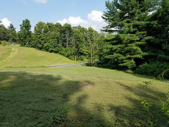 2nd image of 530 Kunkletown Rd