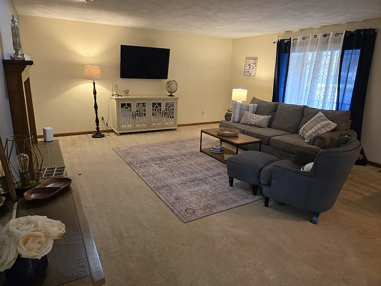 1438 Woodscliff Dr — Photo 11
