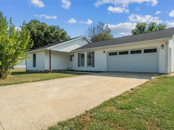 118 N Tilley St, Advance, MO 63730