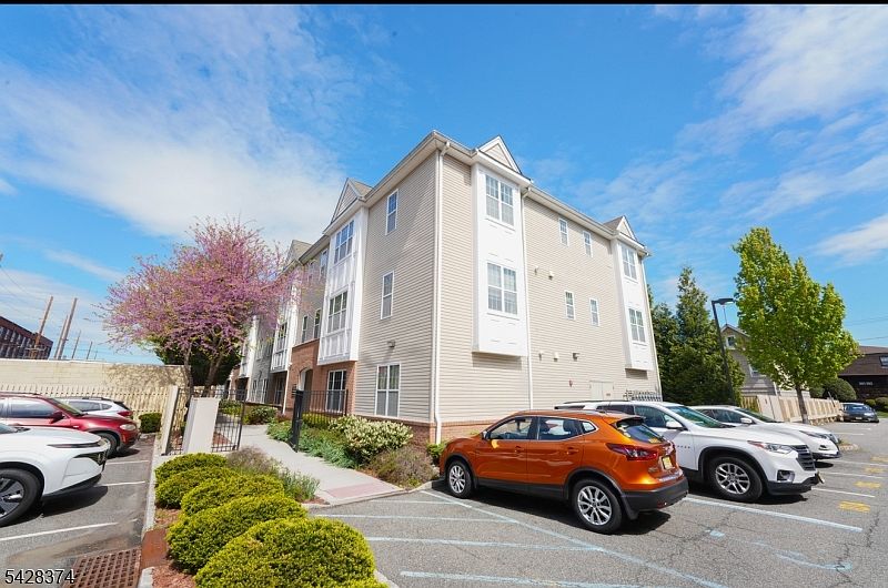 1st image of 435 Van Houten Ave #104