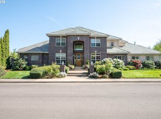3180 Riverplace Dr, Eugene, OR