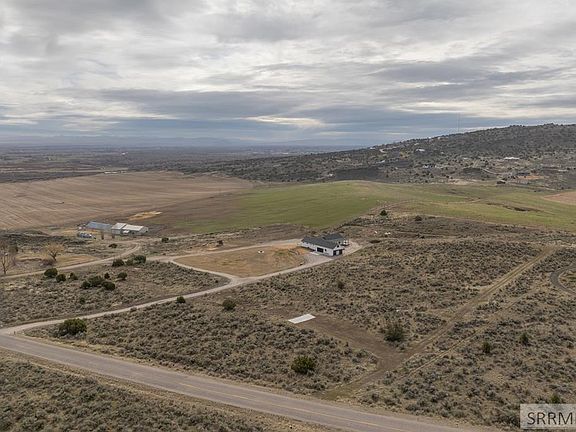 4th image of 1030 E Butte Rd