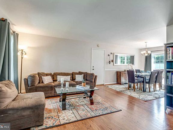 3rd image of 411 Dodd Dr NW