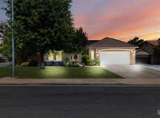 308 Riesling Vines St, Bakersfield, CA 93314