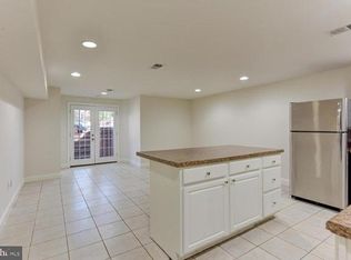 706 8th St NE APT B, Washington, DC 20002