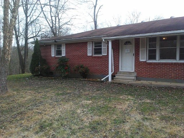 2nd image of 126 Cedar Park Dr
