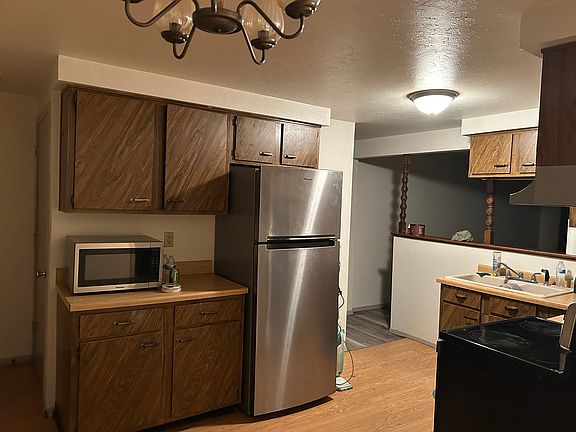 4th image of 1629 Arnold Dr