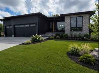 4627 Luke St, Cedar Falls, IA 50613