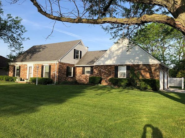 1524 Red Bud Dr