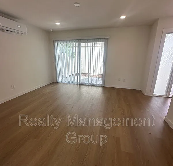 11218 Poblado Rd — Photo 5
