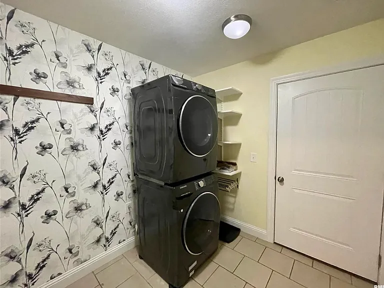 918 Whitecotton Dr — Photo 20