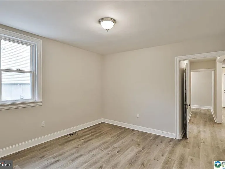 1861 E Emmaus Ave — Photo 25