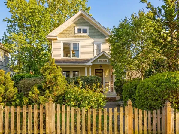 4114 Emery Pl NW, Washington, DC 20016