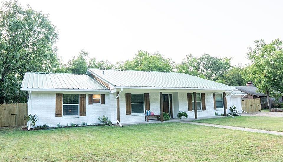 1st image of 328 Highland Dr