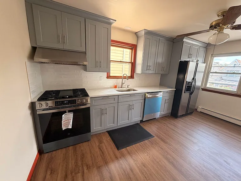 60 Williams Ave — Photo 9