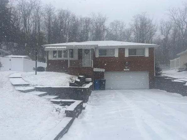 13460 Saint Clair Dr, North Huntingdon, PA 15642