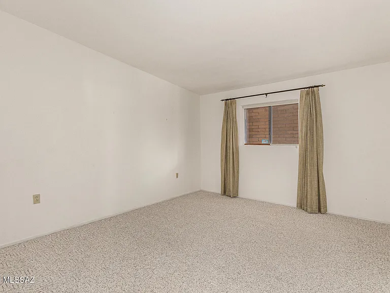16381 S Observatory Pl — Photo 15