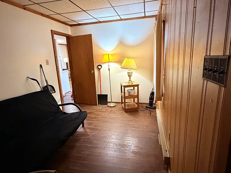 947 Cross St #1 — Photo 7