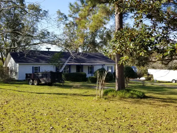 639 Pummy Rd, Ochlocknee, GA 31773