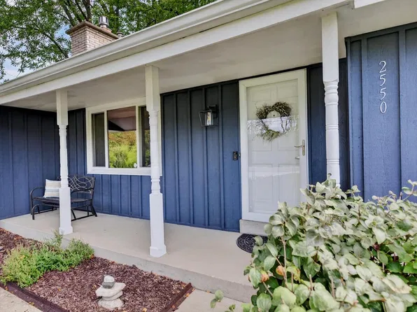 2550 N Springdale ROAD, Brookfield, WI 53045