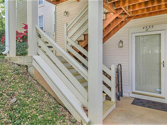 2nd image of 4555 Interlachen Ct #H