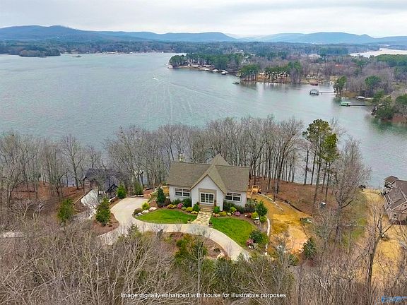 4th image of 207 Monte Sano Dr