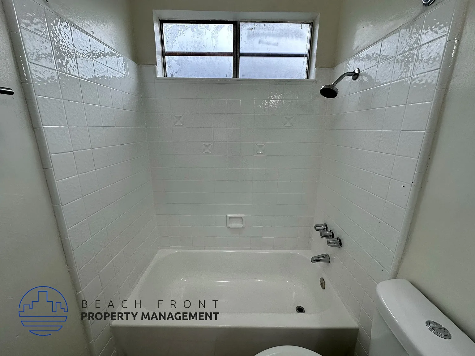 1495 W. 29th St. — Photo 4