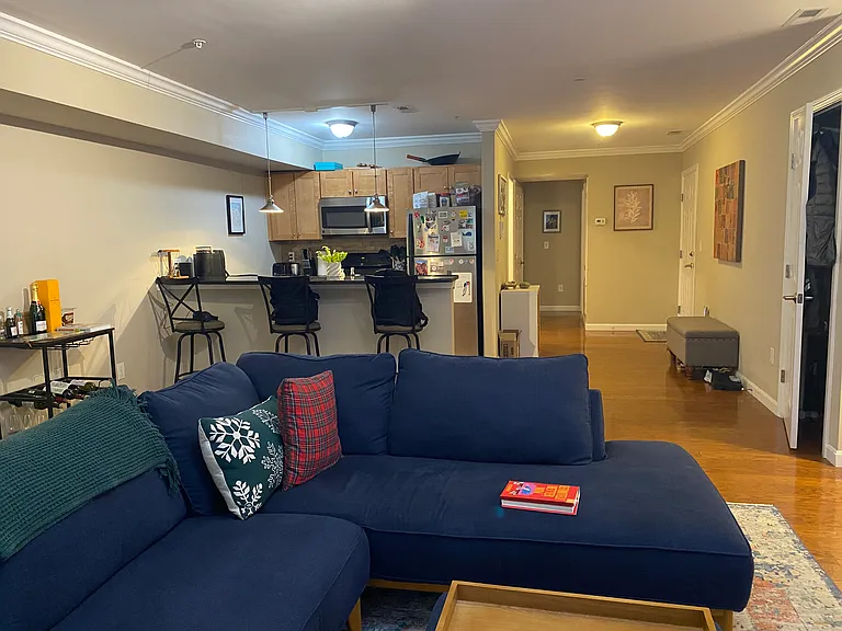 51 Chelsea St #2 — Photo 10