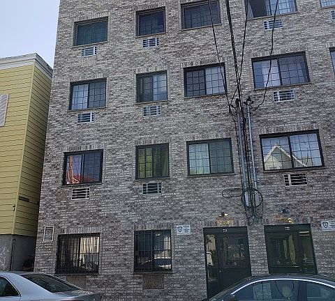 4th image of 724 E 217th St APT 1B