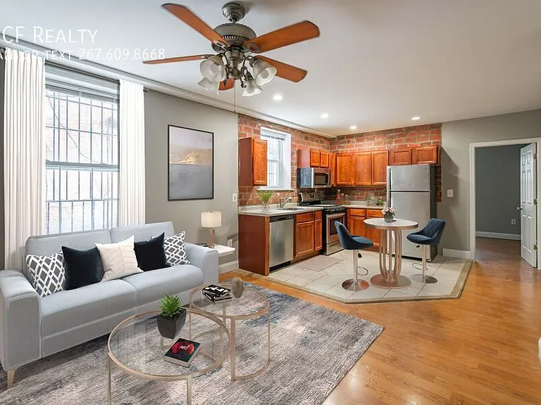 2123 Spring Garden St #1R — Photo 1