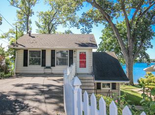 11165 Point Rd, Three Rivers, MI 49093