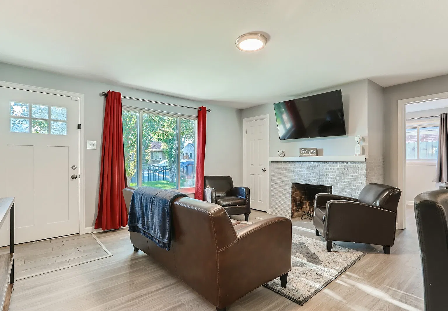 2283 Elmira Street — Photo 1