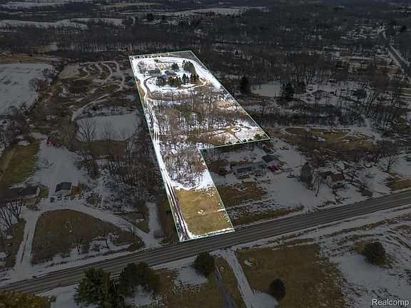 2nd image of 14463 Seymour Rd