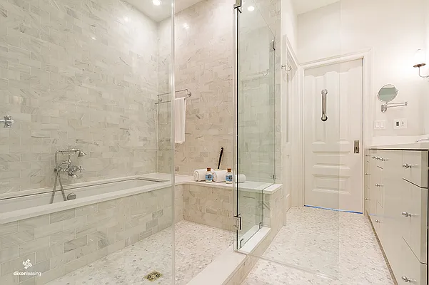 Rented by Dixon Advisory USA Inc. | media 43