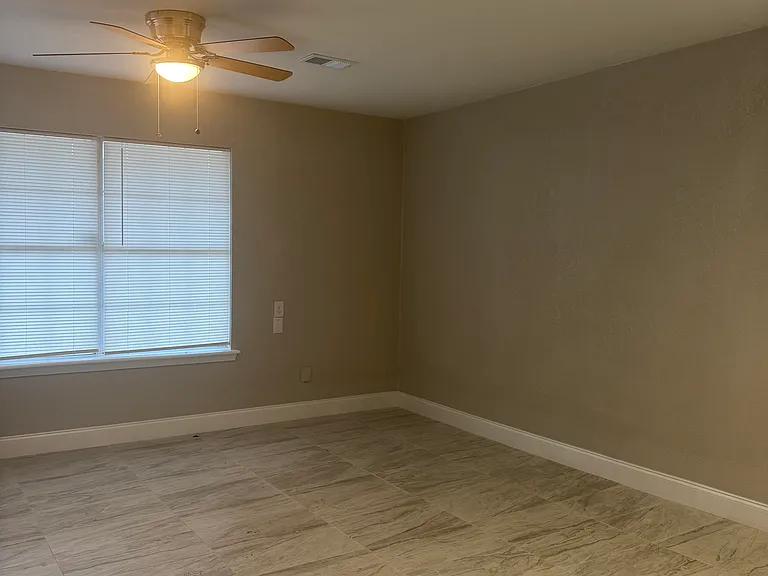 307 Maple Ave — Photo 15