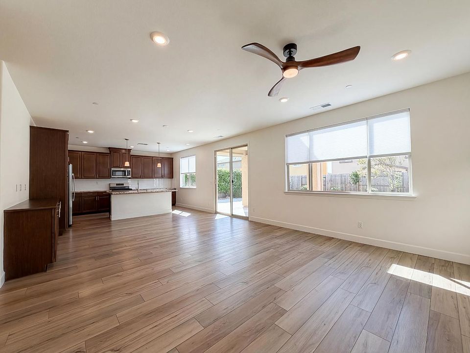 8778 Encore Way, Elk Grove, CA 95757 | MLS #226037548 | Zillow