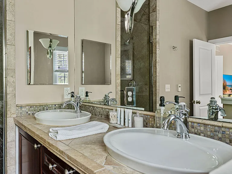 13217 Three Oaks Rd — Photo 29