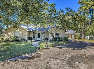 11706 Parker Ct, Tomball, TX 77375